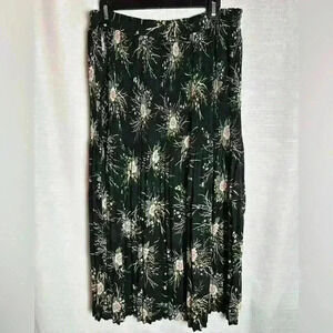 Sag Harbor women’s pleated skirt, size medium